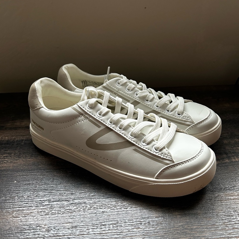Tretorn Serve Shoes Womens Size 7 Casual Tennis Walking Sneakers